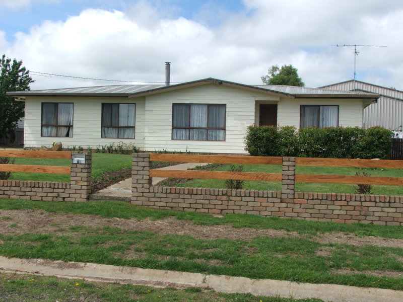 78 Sole Street, Guyra, NSW 2365