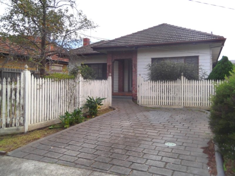 134 Mcmahon Road, Reservoir, VIC 3073