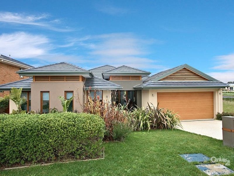 18 Quarterdeck Road, Sandhurst, Vic 3977 Property Details