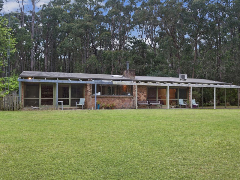 2813 Cobdenwarrnambool Road, Naringal East, VIC 3277