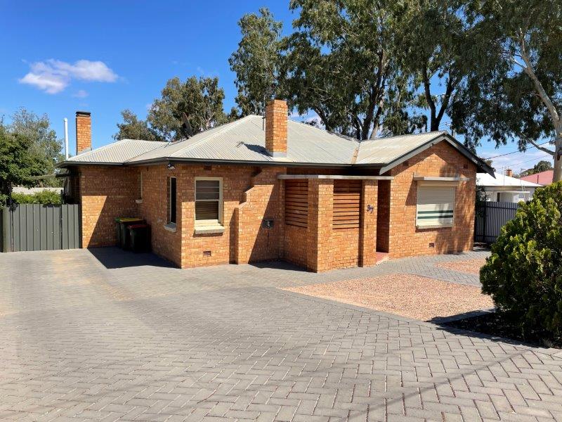37 Douglas Street Port Augusta Sa 5700