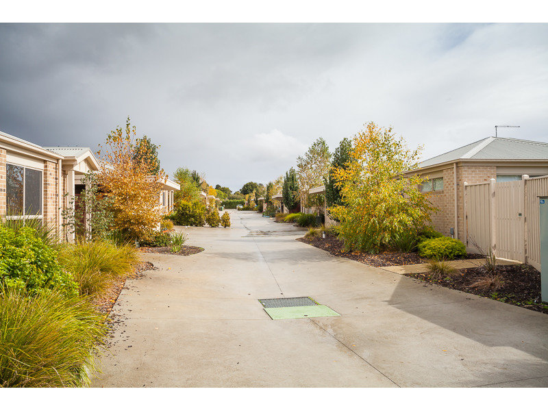 17/118120 Victoria Street, Hastings, Vic 3915 Property Details