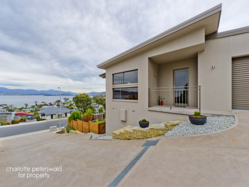 1/652 Oceana Drive, Tranmere, Tas 7018 Property Details