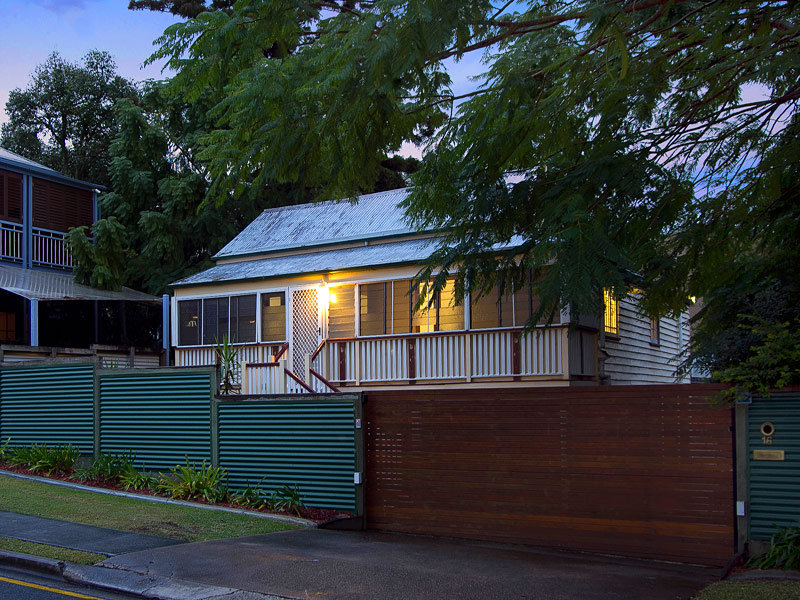 16 Harrys rd, Taringa, Qld 4068 Property Details