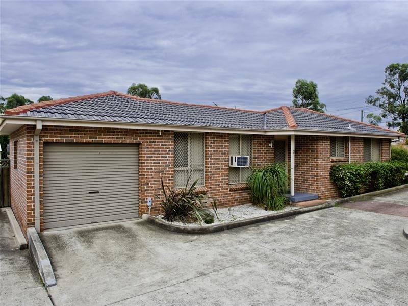 3/13 Carnation Avenue, Casula, NSW 2170 Property Details