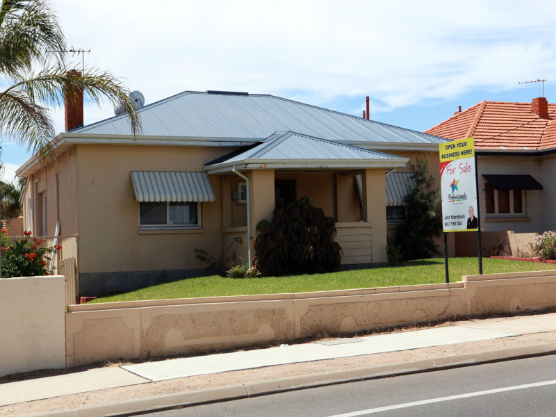 122 Chapman Road, Geraldton, WA 6530 Property Details