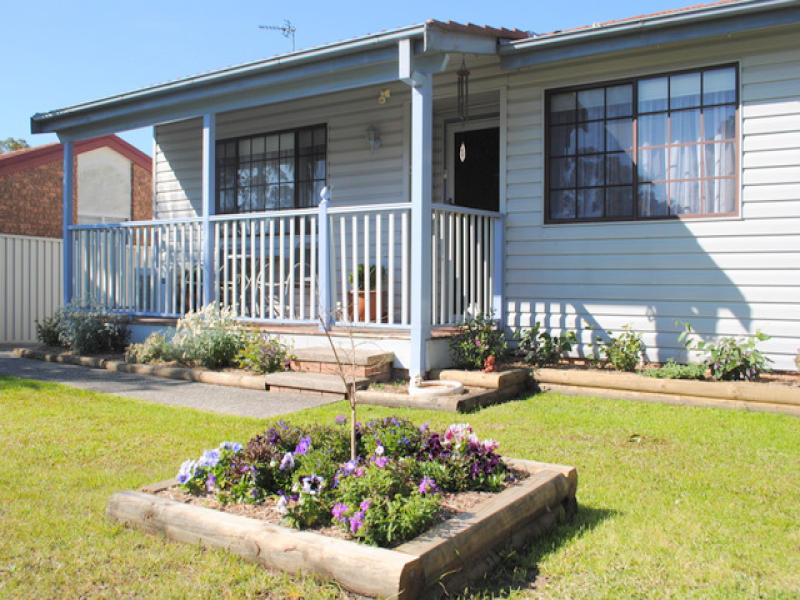 11 Kangaroo Avenue, Lake Munmorah, NSW 2259