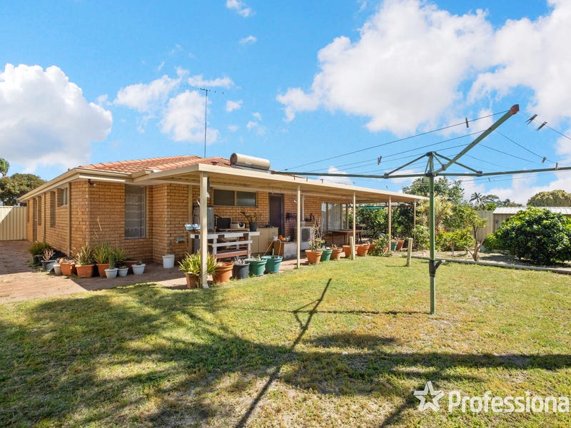 40 New Cross Road, Kingsley, WA 6026 Property Details