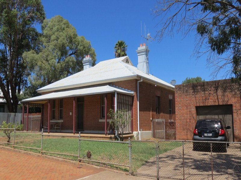 17 Maughan Street, Wellington, NSW 2820 Property Details