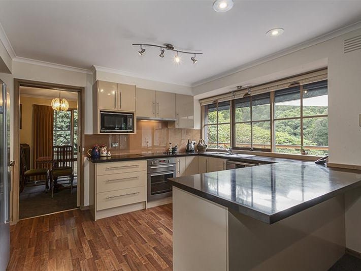 26 Perrins Creek Road, Olinda, Vic