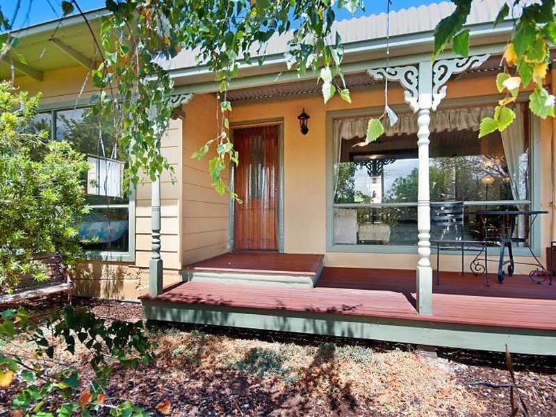 88 Davis Street, Warrnambool, Vic 3280 Property Details