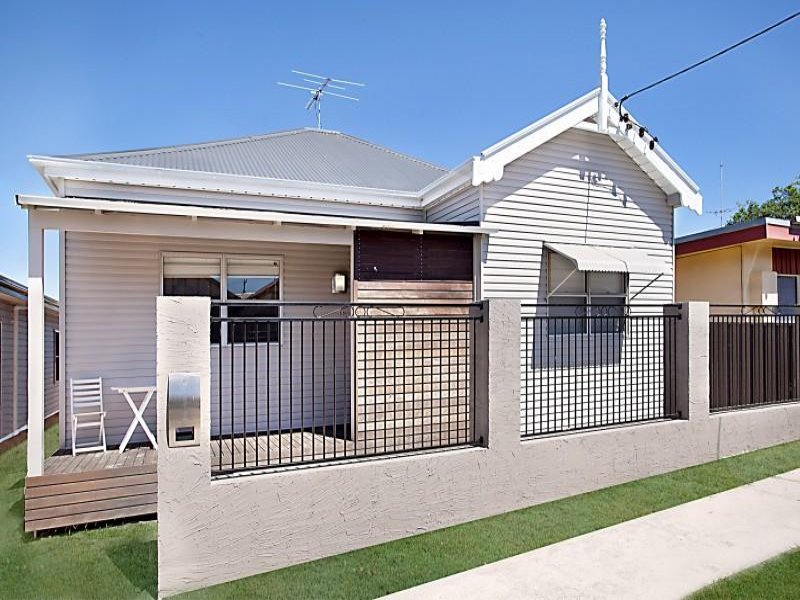 16 Elizabeth Street, Mayfield, NSW 2304