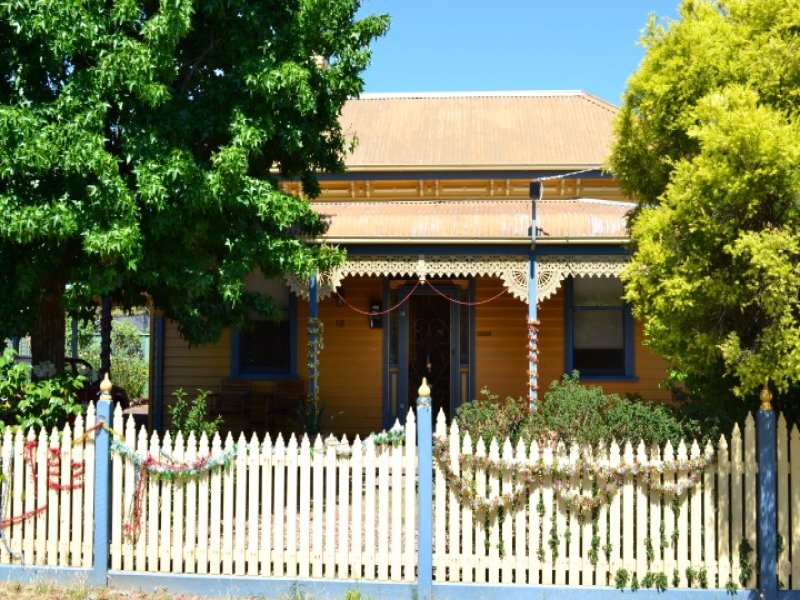 18 Barkly Street, Benalla, Vic 3672