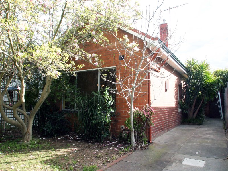 6 BENJAMIN ST, Thornbury, Vic 3071 Property Details