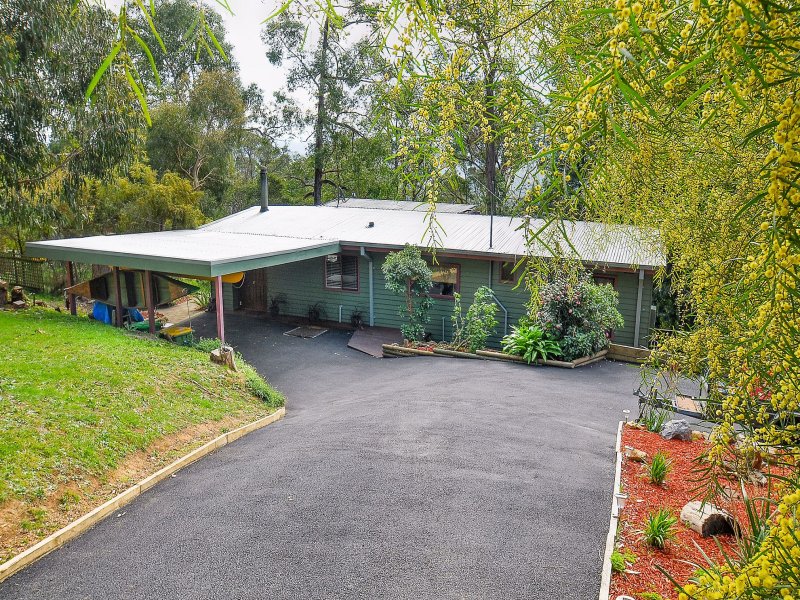 77 Inverness Road, Kalorama, Vic 3766 Property Details