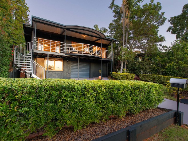 21 Dagmar Street, Holland Park West, QLD 4121