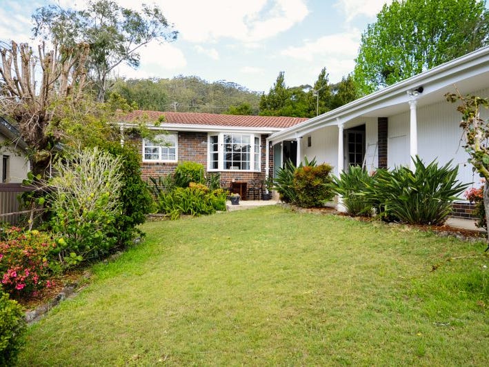 170 Avoca Drive, Green Point, NSW 2251