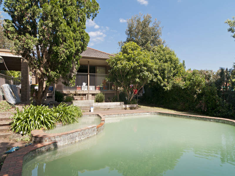 12 Chirnside Drive, Chirnside Park, VIC 3116