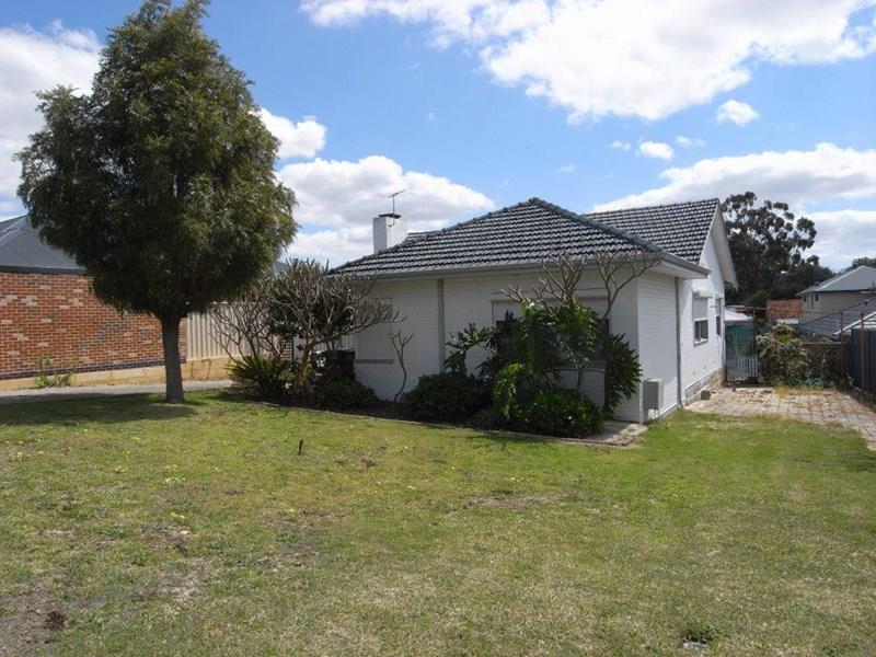 27 Westlake Street, Wilson, WA 6107 Property Details