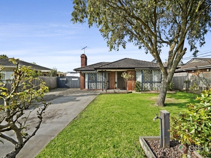 35 Clairmont Avenue, Cranbourne, VIC 3977