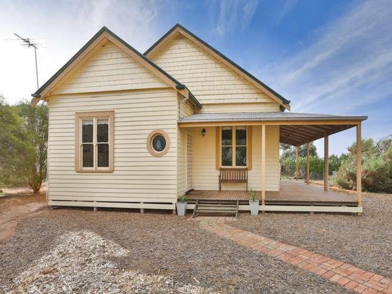 150 Dyar Avenue, Cabarita, Vic 3505 Property Details