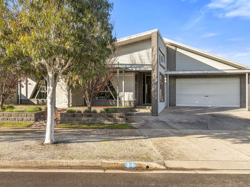 21 Wensleydale Drive, Alfredton, Vic 3350 House for Sale realestate