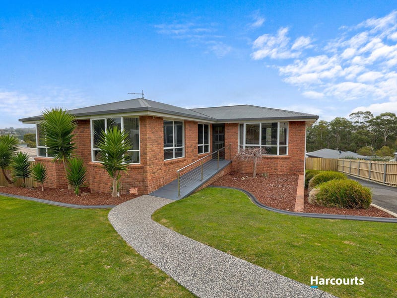 17 Street, Devonport, Tas 7310 Property Details