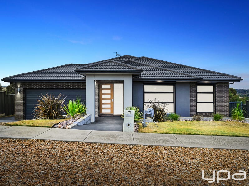 71 Darley Drive, Darley, VIC 3340