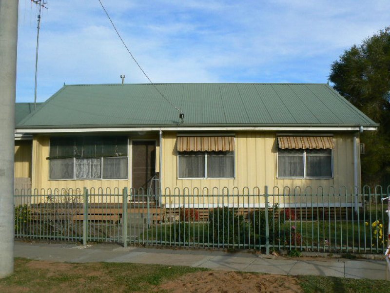 8 McKenzie Street, Echuca, Vic 3564 Property Details