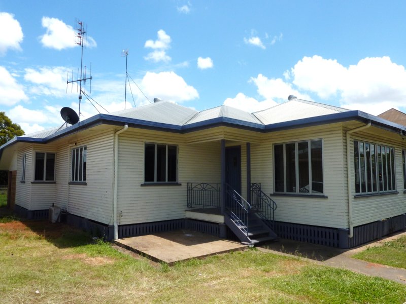 128 Ferry Street, Maryborough, QLD 4650