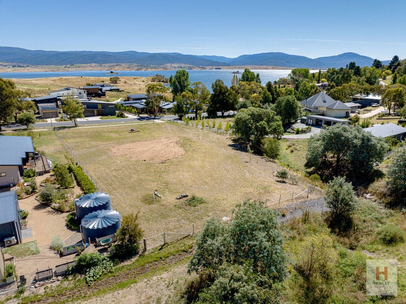 61 Jerrara Drive, East Jindabyne, NSW 2627