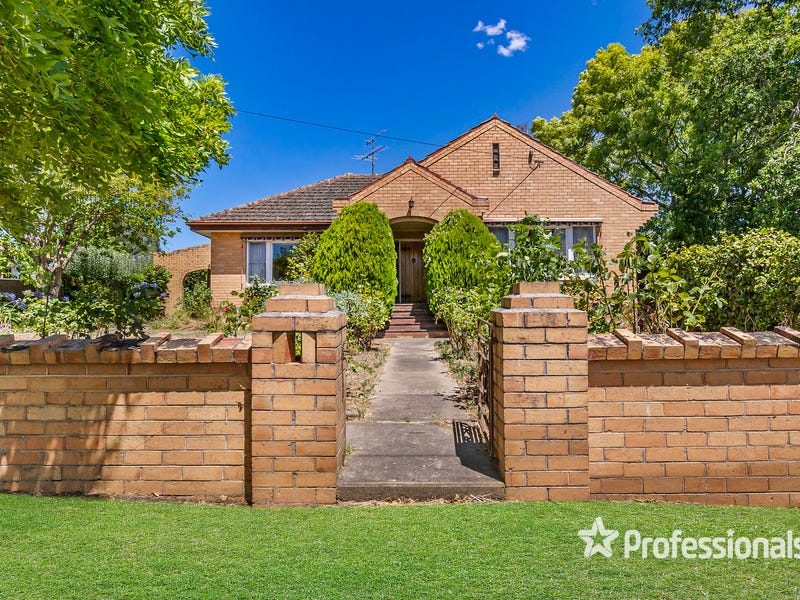 10 Fyfe Street, Hamilton, Vic 3300 Property Details