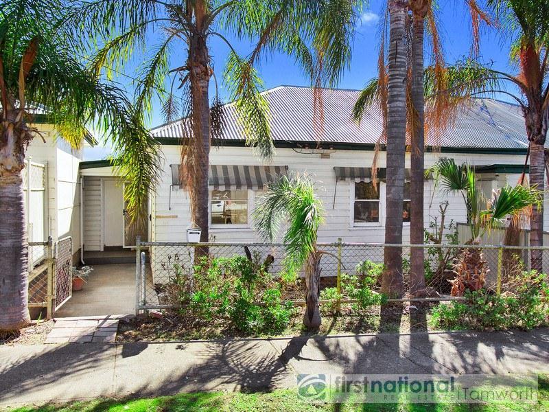 2/23 Phillip Street, Tamworth, NSW 2340 Property Details