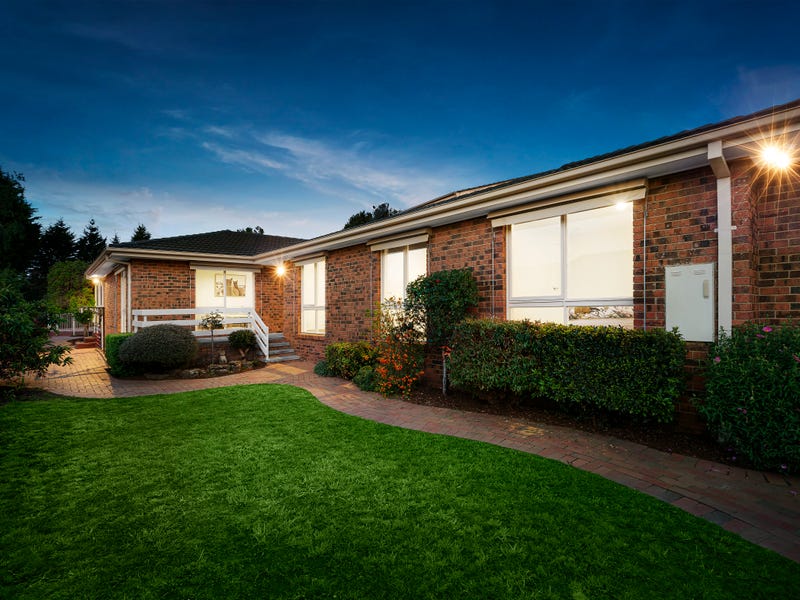 32 Reita Avenue Wantirna South Vic 3152