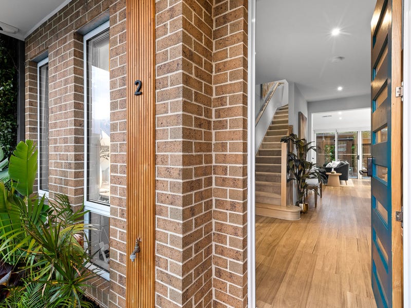 2/10A York Street, Bonbeach, Vic 3196 - Property Details