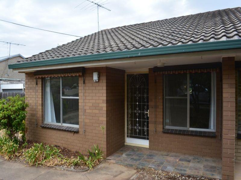 2/12 Street, Bacchus Marsh, Vic 3340