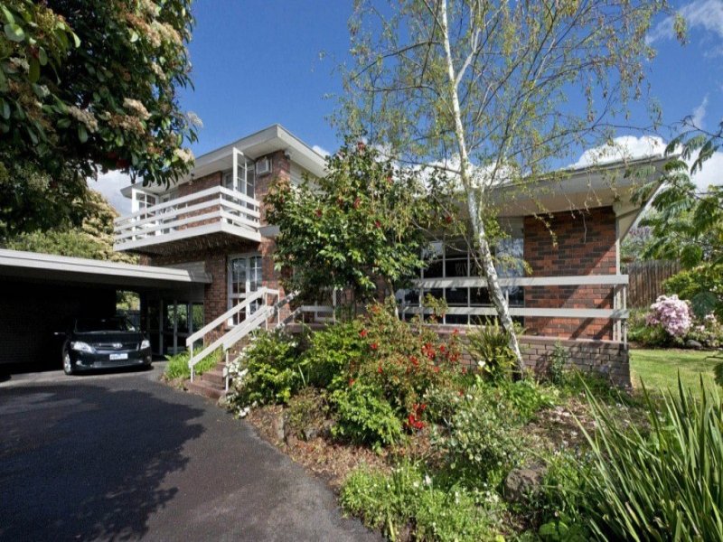4 Bunyarra Court, Greensborough, VIC 3088