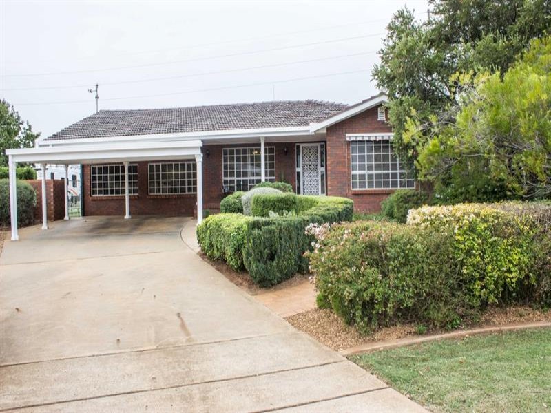 9 Kurrajong Court, Dubbo, NSW 2830