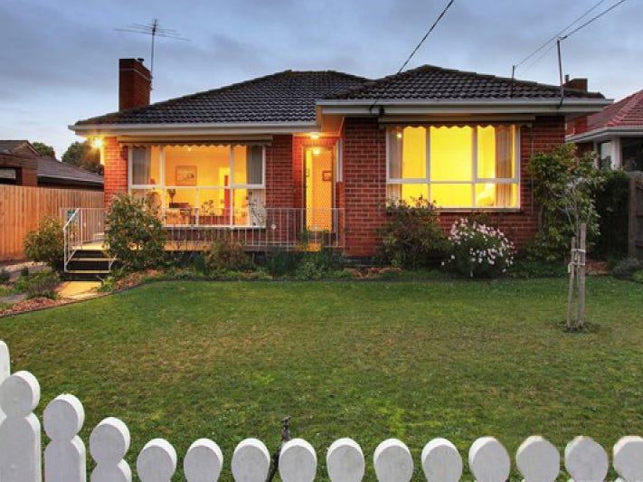 26 Robinlee Avenue, Burwood East, Vic 3151