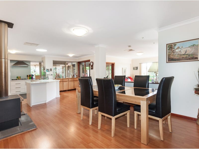 12 Ashton Rise, Woodvale, WA 6026