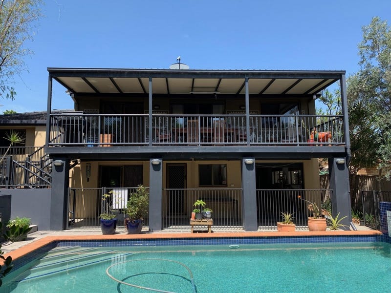 35 Maralinga Drive, Ashmore, QLD 4214