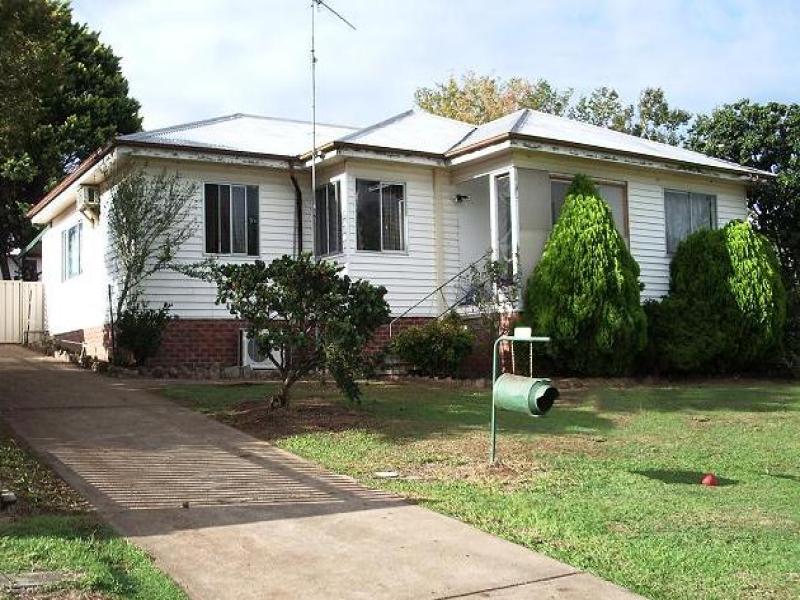 36 Memorial Avenue, Stroud, NSW 2425 Property Details