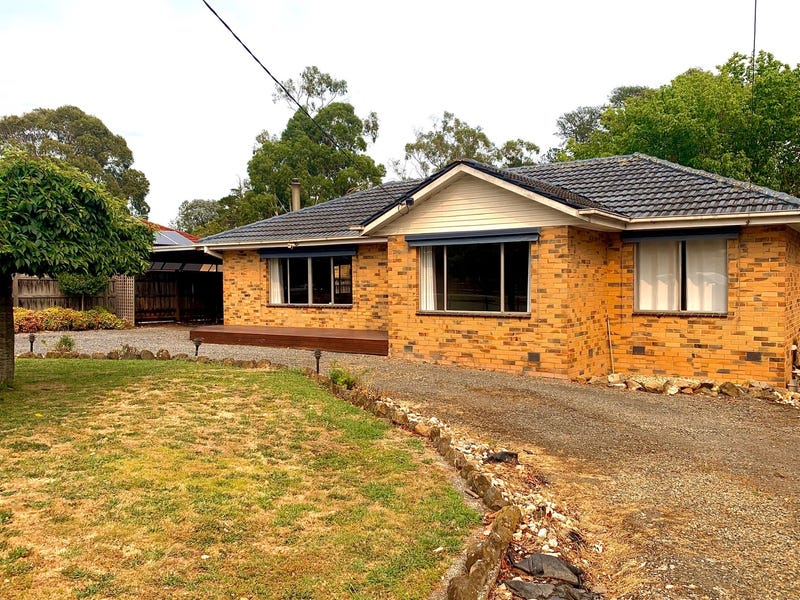 97 Carronvale Road, Mooroolbark, Vic 3138 Property Details