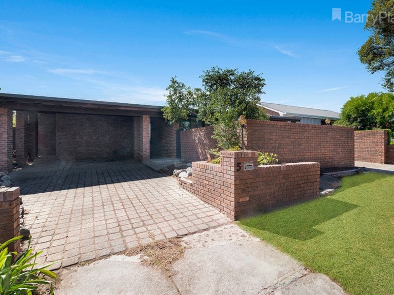 5 Archer Street, Kangaroo Flat, VIC 3555