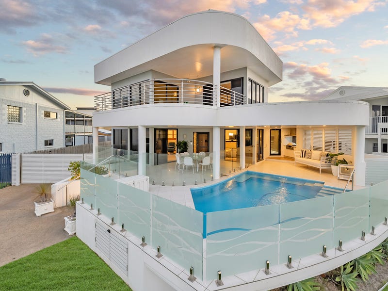 48 Palm Street, Rowes Bay, QLD 4810