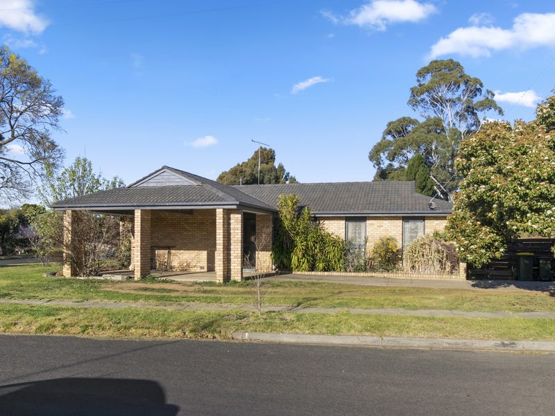 37 Malcolm Street, Bacchus Marsh, VIC 3340
