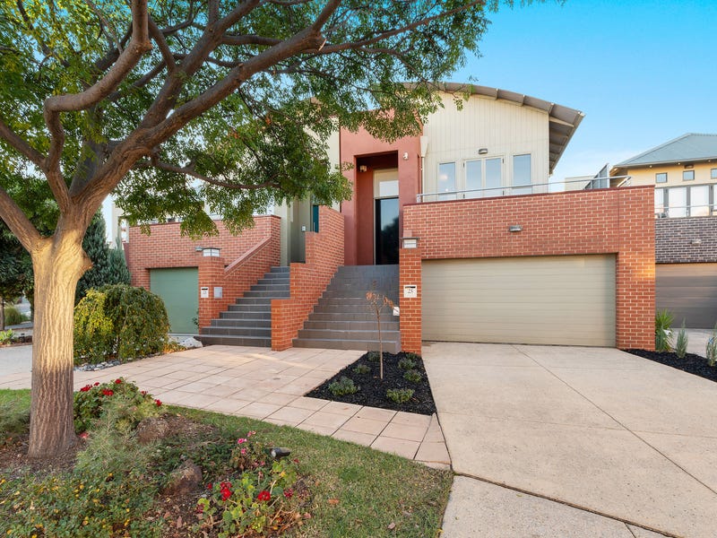 25 Lakeside Place, Williamstown, Vic 3016 Property Details