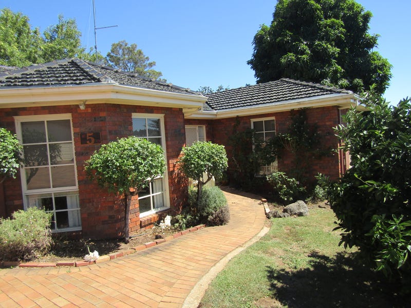 5/32 Langmore Lane, Berwick, VIC 3806