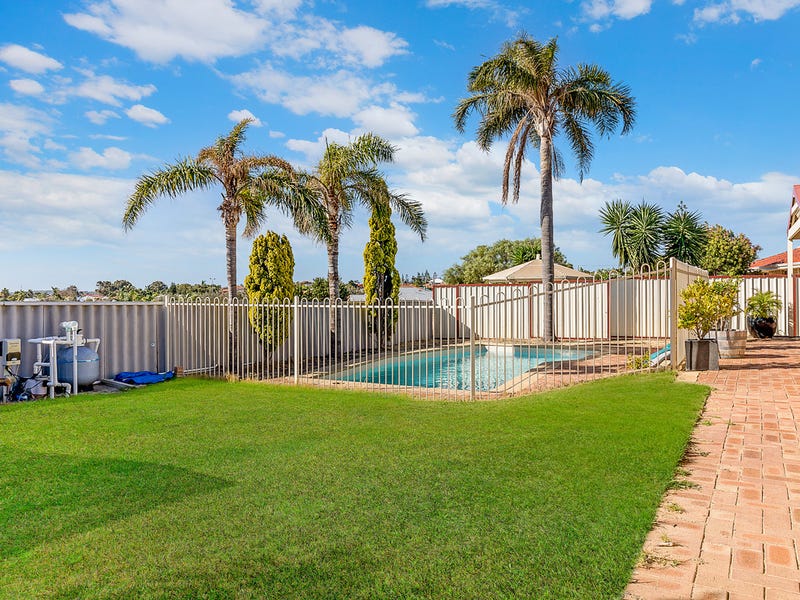 14 Fairway Circle, Connolly, WA 6027 Property Details