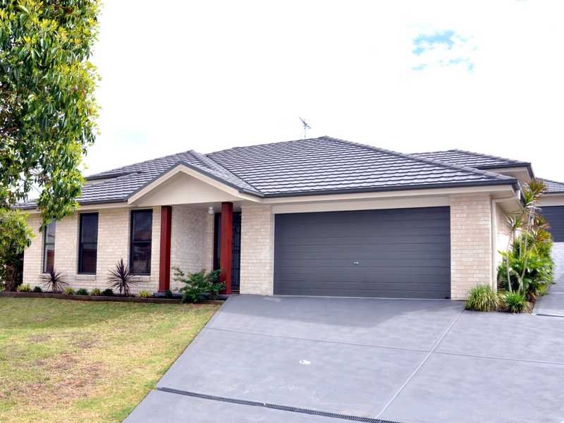 1/42 Canterbury Drive, Raworth, NSW 2321